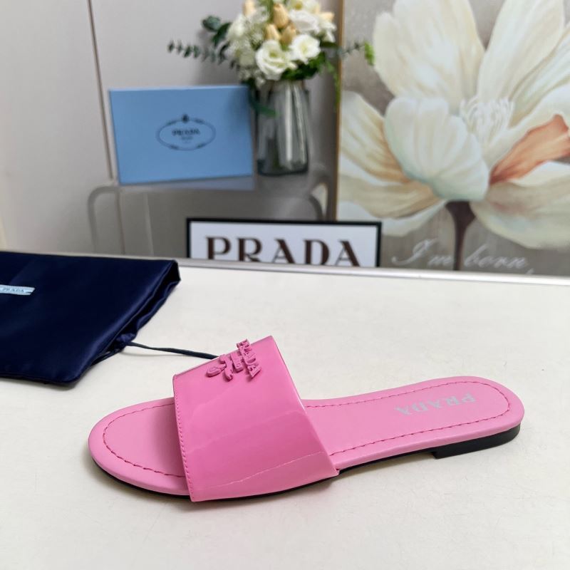 Pra*a slippers